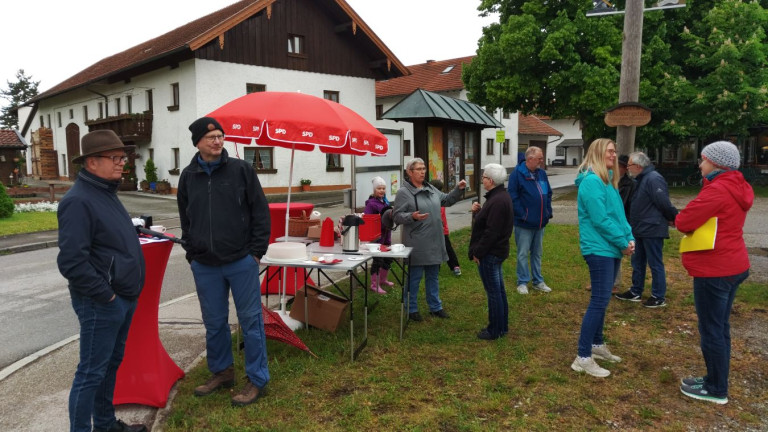 Café Rot On Tour Hirten 2025-05-23