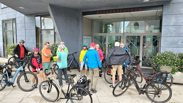 Radtour_Burgkirchen_2026_Buergerzentrum