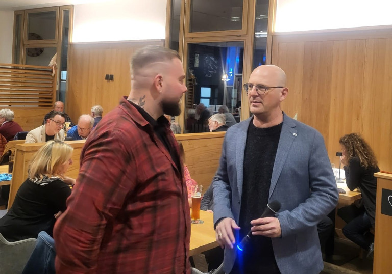 2025-11-07 Pubquiz Maxim Holger